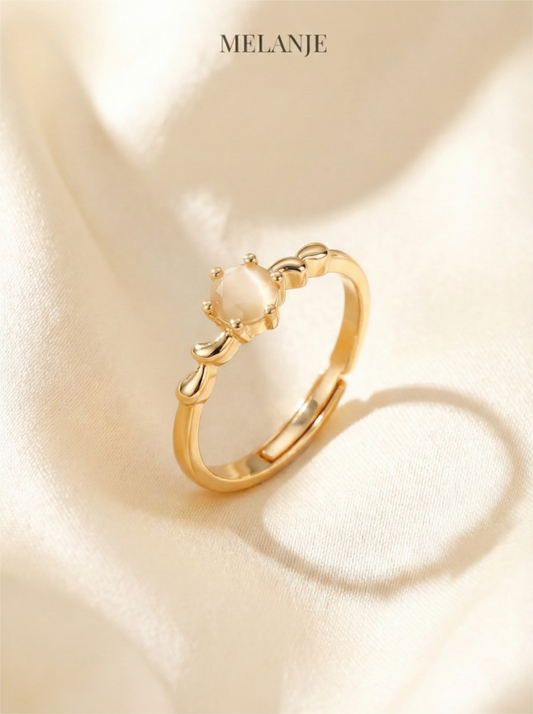 Minimal Adjustable Solitaire Dull Champagne Crystal Ring