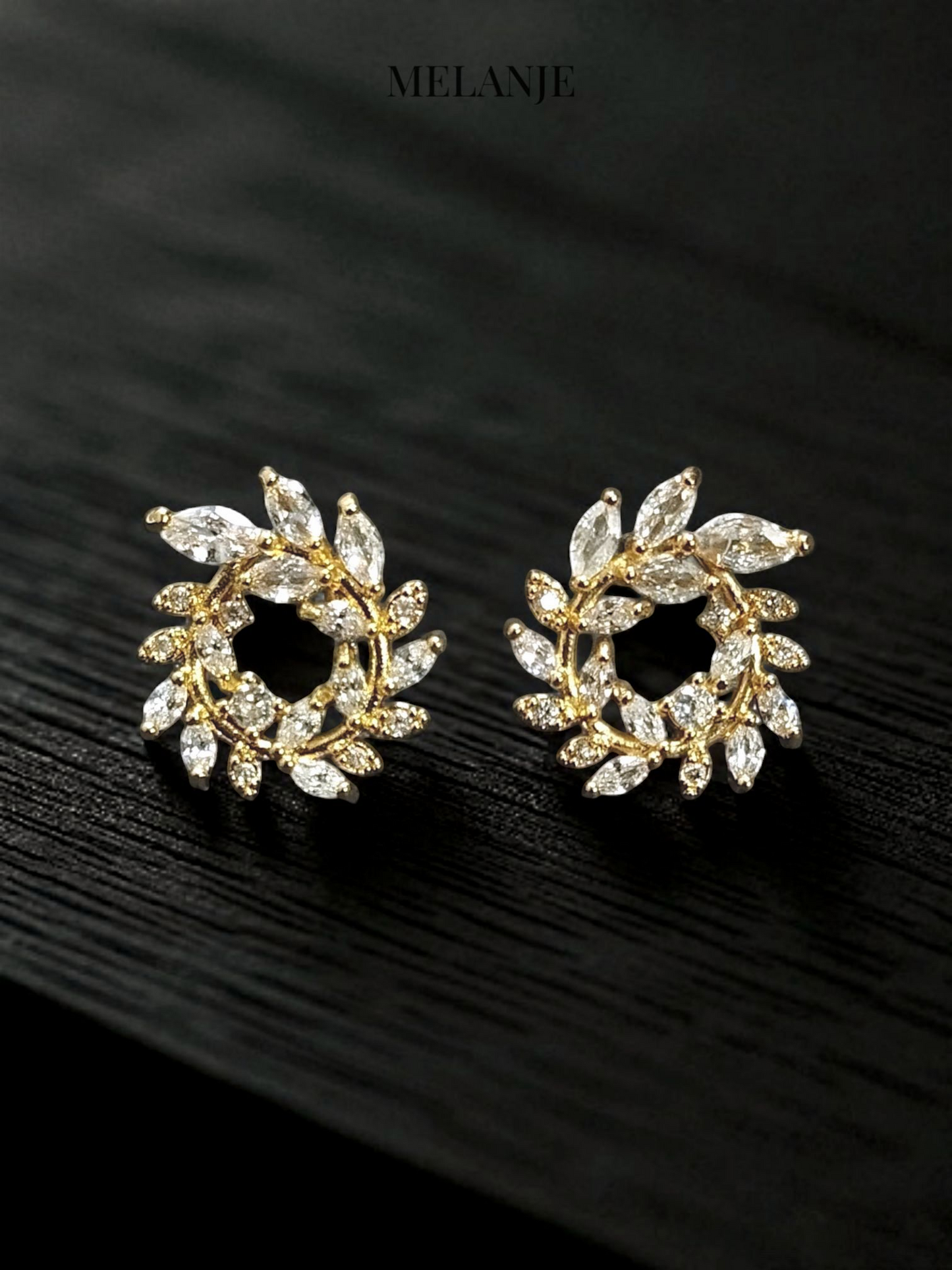 Leaf-Shaped Round Cubic Zirconia Stud Earrings