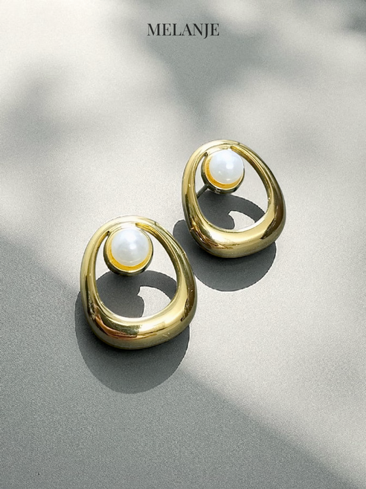 Asymmetric Oval Hollow Faux Pearl Statement Earrings