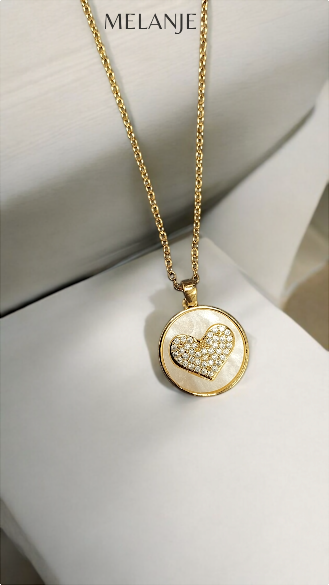 1k Gold Plated Round Cut Marble Cubic Zirconia Heart Charm Pendant Necklace