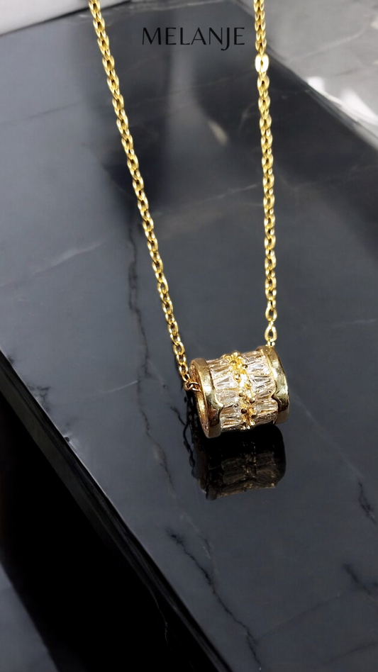 1k Gold Plated Cubic Zirconia Minimal Zig-Zag Pattern Ring Pendant Necklace